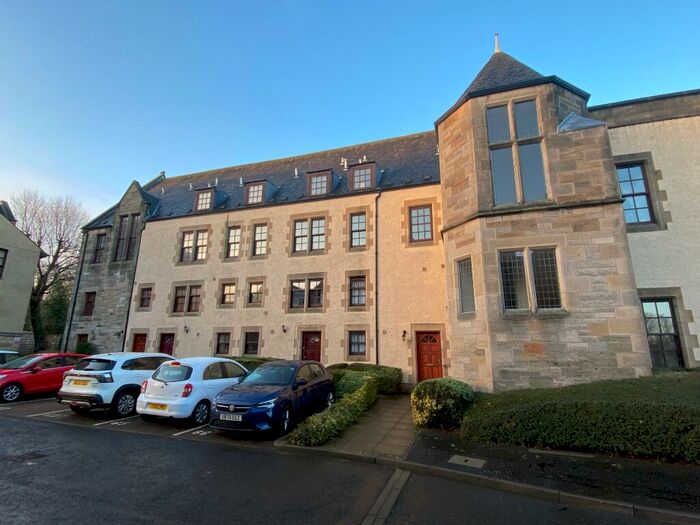 2 Bedroom Flat To Rent In Park Avenue, Edinburgh, EH15