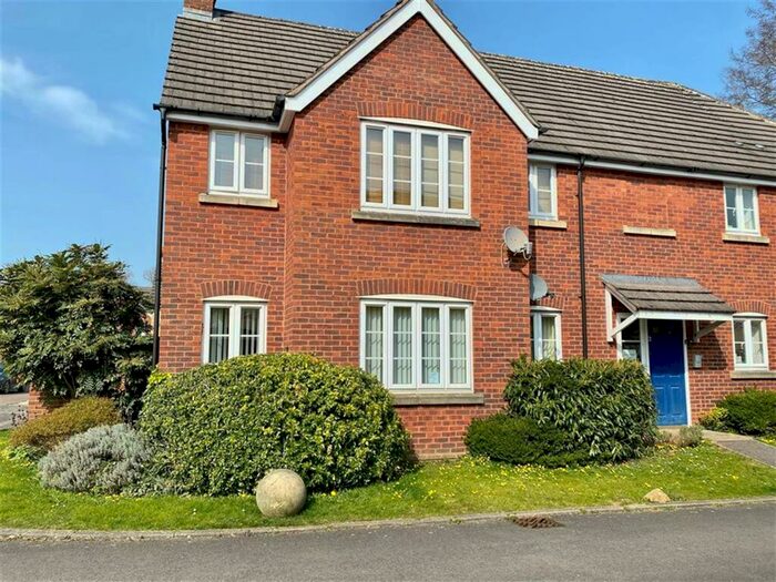 2 Bedroom Flat To Rent In Castle Stream Court, Dursley, GL11