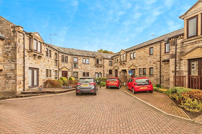2 Bedroom Flat For Sale In Water Hall Court, New Mill, Holmfirth, HD9