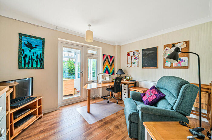 4 Bedroom Detached House For Sale In Chestnut Close, Nailsworth, GL6