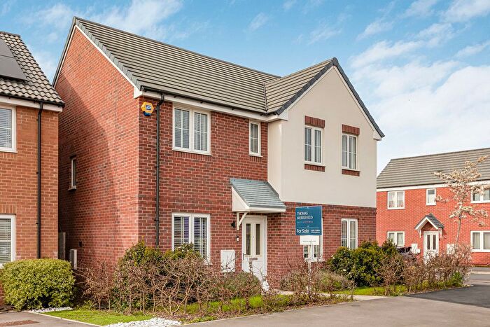 4 Bedroom Detached House For Sale In Douglas Drive, Wantage, OX12