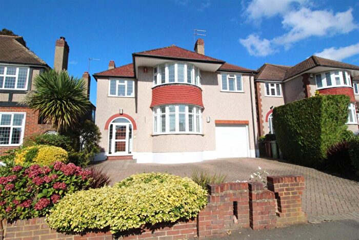 5 Bedroom House For Sale In Seymour Avenue, East Ewell, KT17