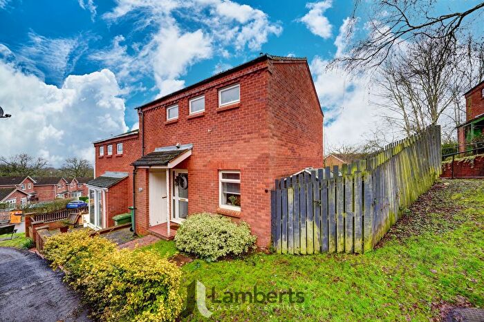 2 Bedroom Semi-Detached House For Sale In Paddock Lane, Oakenshaw, B98