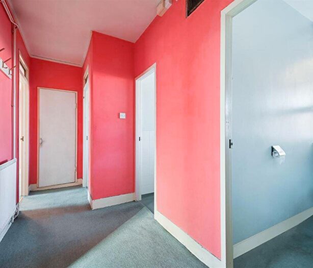 1 Bedroom Flat For Sale In Flat St. Richards House, Eversholt Street, Euston, London, NW1