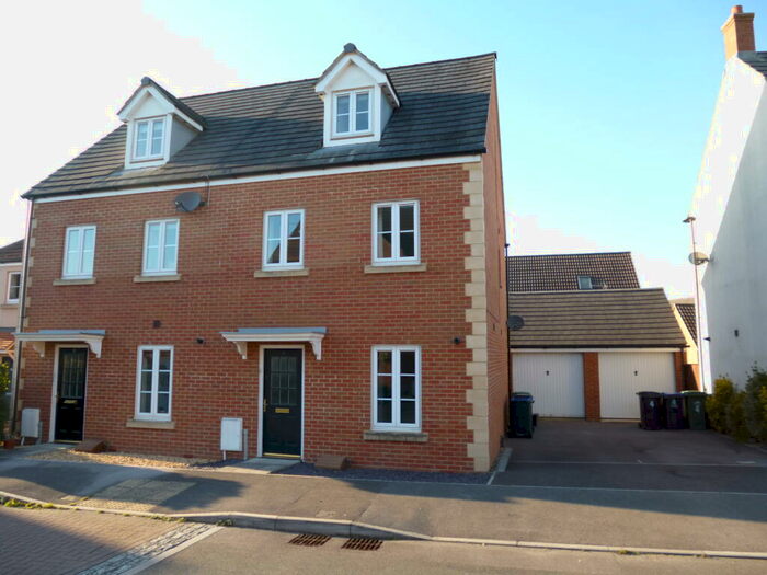Houses to rent in Mascroft Road, BA14, Wiltshire