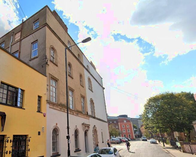1 Bedroom Apartment To Rent In Surrey StreetGround Floor FlatStokes CroftBristol, BS2