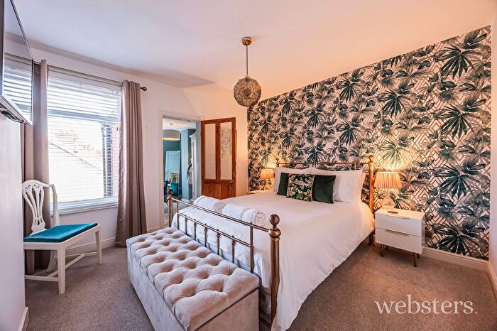 3 Bedroom Terraced House For Sale In Warwick Street, Norwich, NR2