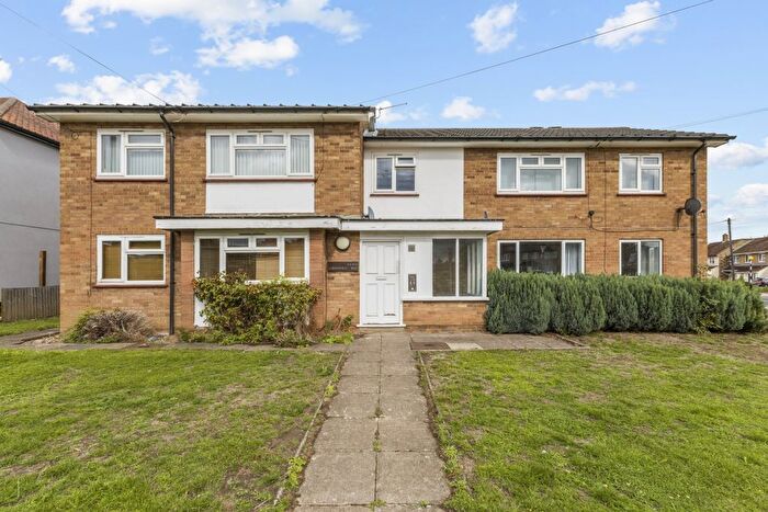 1 Bedroom Flat To Rent In Chesterfield Road, Barnet, EN5