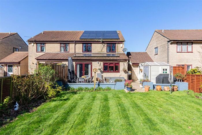 4 Bedroom Semi Detached House For Sale In Chetwode Close, Bristol, BS10