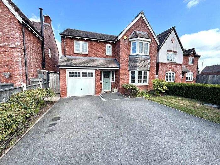 4 Bedroom Detached House For Sale In Greendale Road, Nuneaton, CV11