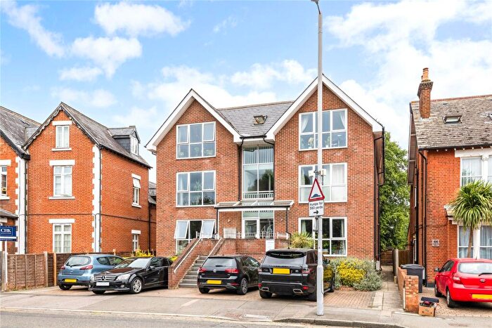 2 Bedroom Flat To Rent In Beaufort Road, Kingston Upon Thames, Surrey, KT1