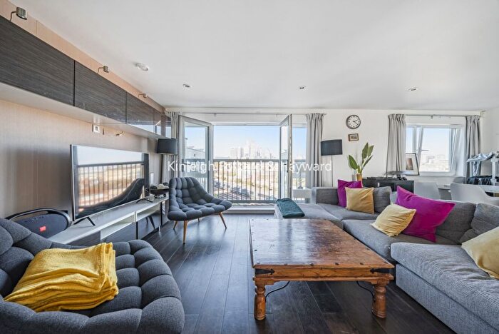 2 Bedroom Flat To Rent In Maltby Street, Bermondsey, London, SE1