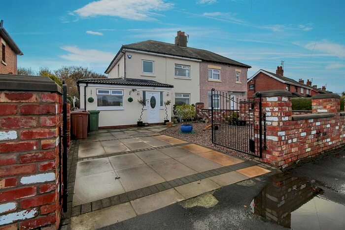 3 Bedroom Semi-Detached House For Sale In Cunscough Lane, Melling, Liverpool L31
