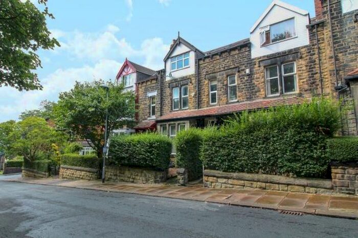 4 Bedroom Terraced House To Rent In Park Mount, Leeds, LS5