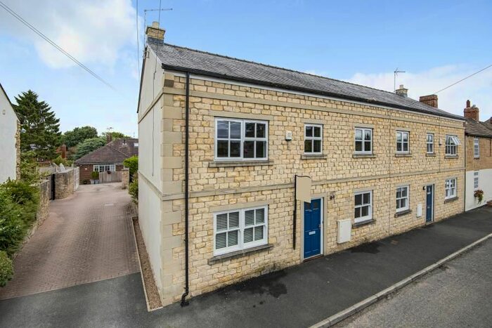4 Bedroom Semi-Detached House To Rent In Main Street North, Aberford, LS25