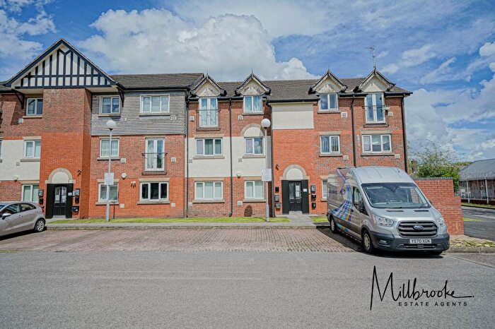 2 Bedroom Apartment To Rent In Collegiate Way, Swinton, M27