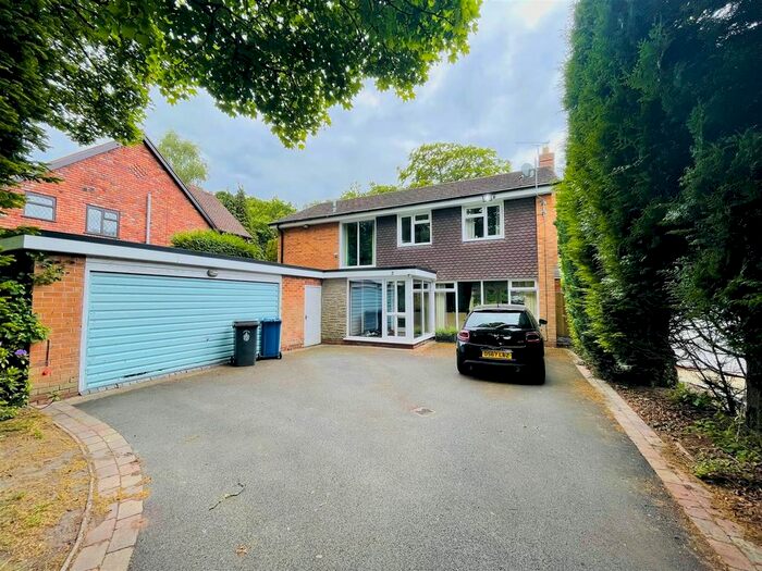 4 Bedroom Detached House To Rent In Claverdon Drive, Little Aston, Sutton Coldfield, B74