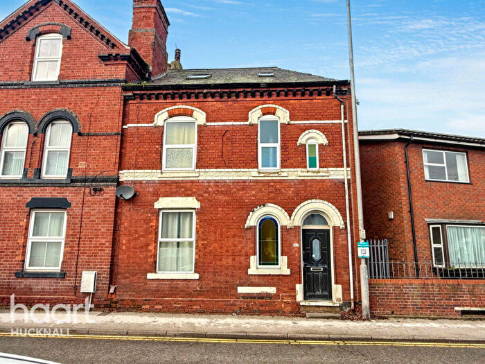 3 Bedroom End Of Terrace House For Sale In Watnall Road, Nottingham, NG15