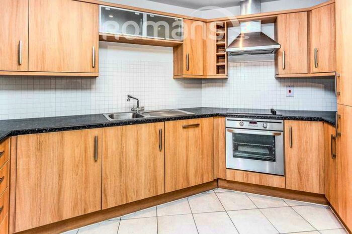 2 Bedroom Apartment To Rent In Pavilions, SL4