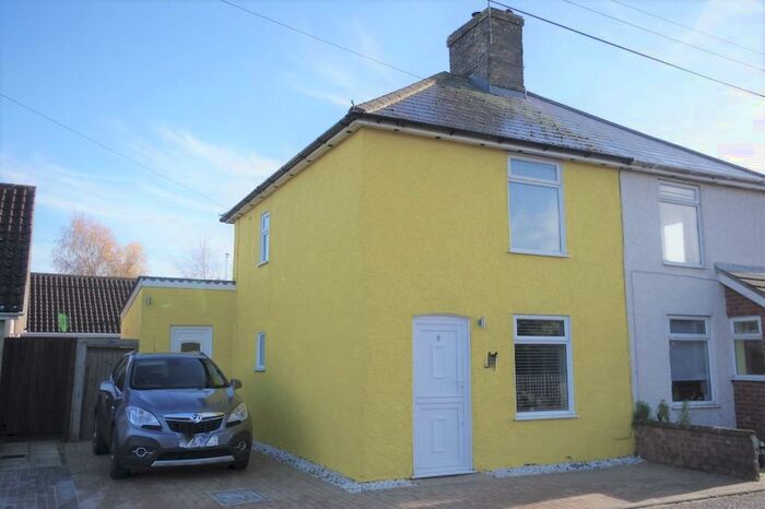 2 Bedroom Cottage For Sale In Finningham Road, Old Newton, Stowmarket, IP14