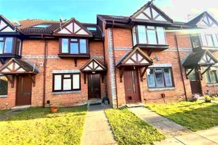 1 Bedroom Maisonette Flat To Rent In Guernsey Close, Burpham, GU4