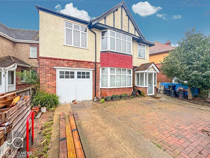 4 Bedroom Detached House For Sale In Beacon Hill Avenue, Harwich, CO12