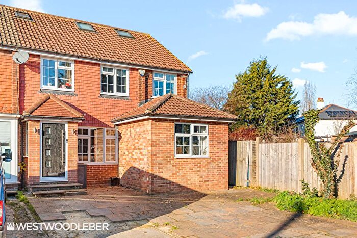 5 Bedroom End Terrace House For Sale In Home Close, Broxbourne, EN10