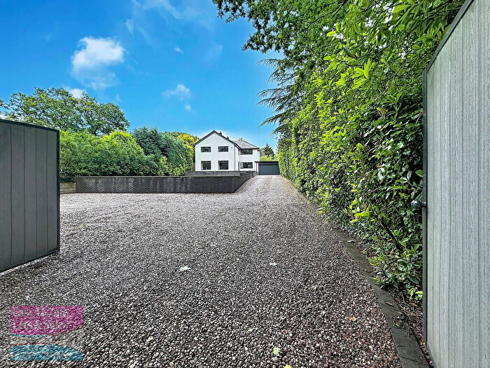 5 Bedroom Detached House For Sale In Wigan Lane, Heath Charnock, PR7