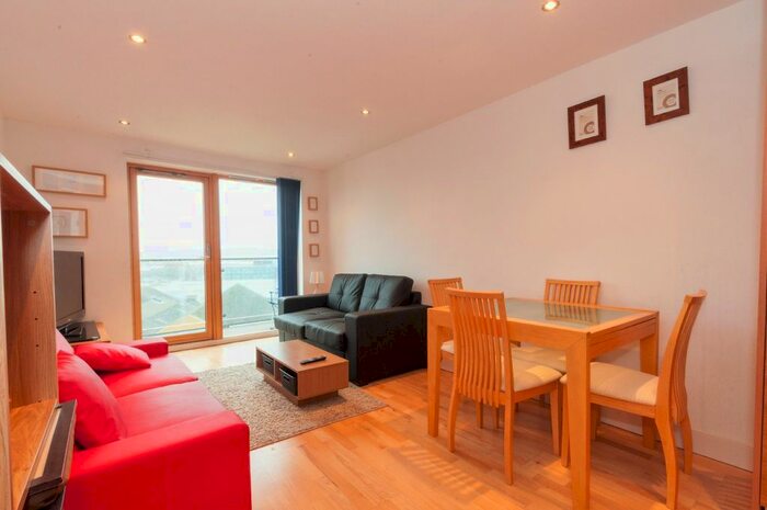 1 Bedroom Flat To Rent In Clarence House, Chadwick Street, Leeds LS10