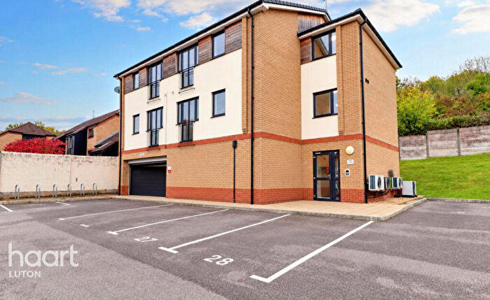 1 Bedroom Flat For Sale In Mulberry Close, Luton, LU1