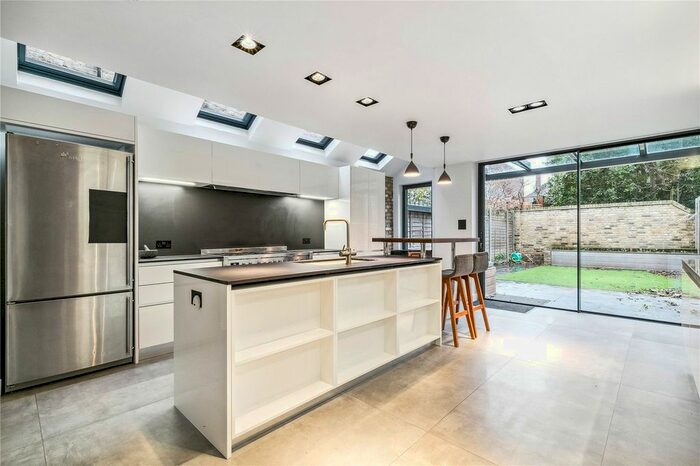 5 Bedroom Terraced House To Rent In Roseneath Road, London, SW11