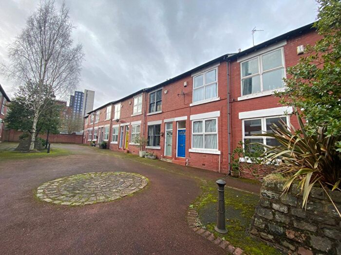 2 Bedroom Terraced House To Rent In Evans Street, Salford, M3