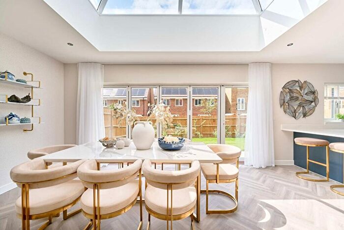 4 Bedroom Detached House For Sale In Kings Ride, Ascot, Berkshire, SL5