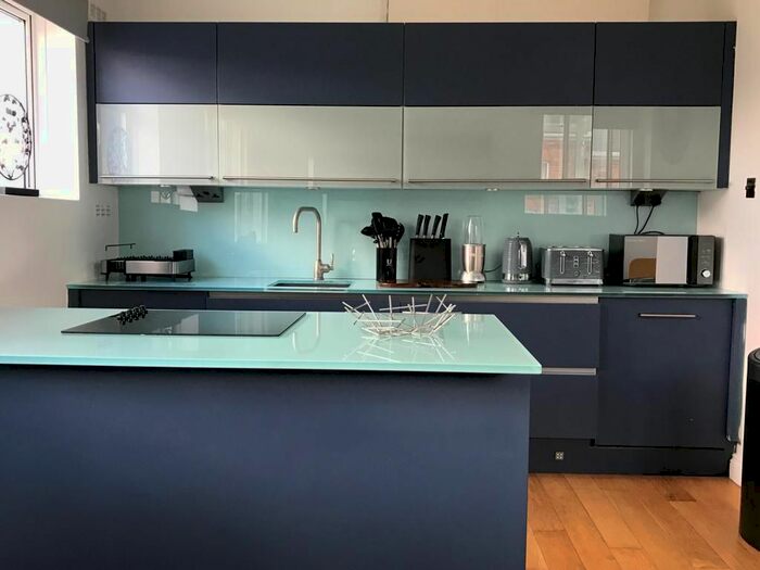 1 Bedroom Flat To Rent In Halton Rd, Angel/London, N1