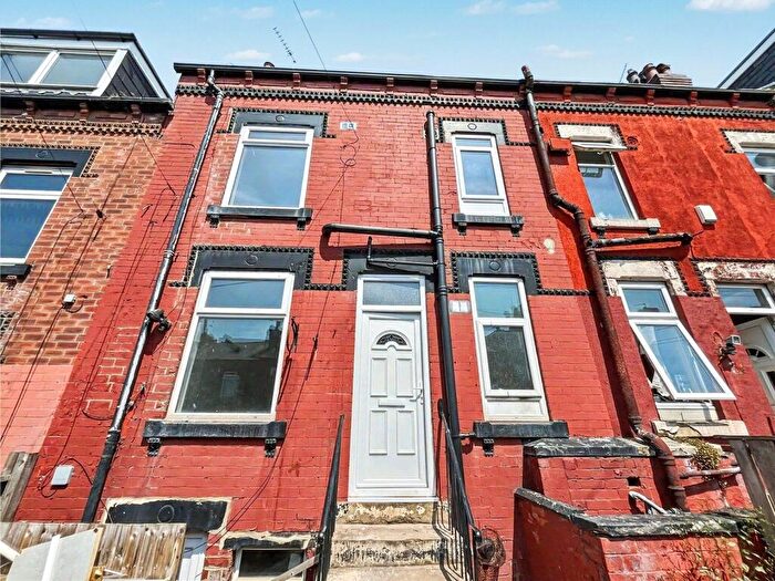 3 Bedroom Terraced House To Rent In Ashton Terrace, Harehills, Leeds, LS8