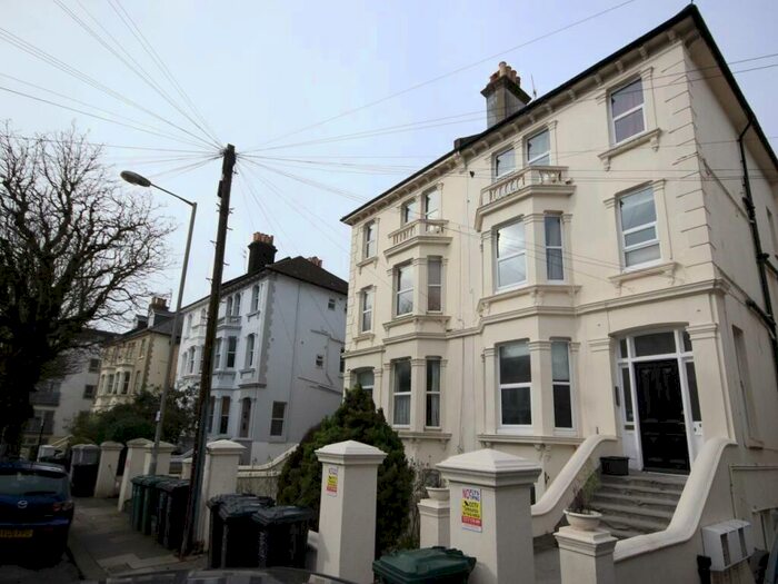 2 Bedroom Flat To Rent In Springfield Road, Brighton, BN1