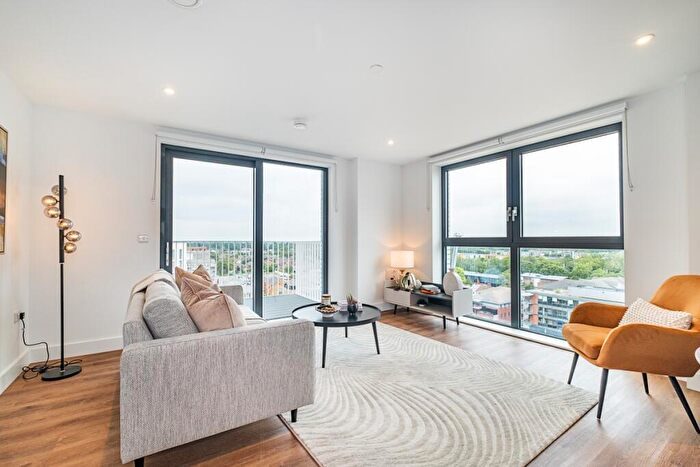 2 Bedroom Apartment To Rent In One Maidenhead, SL6