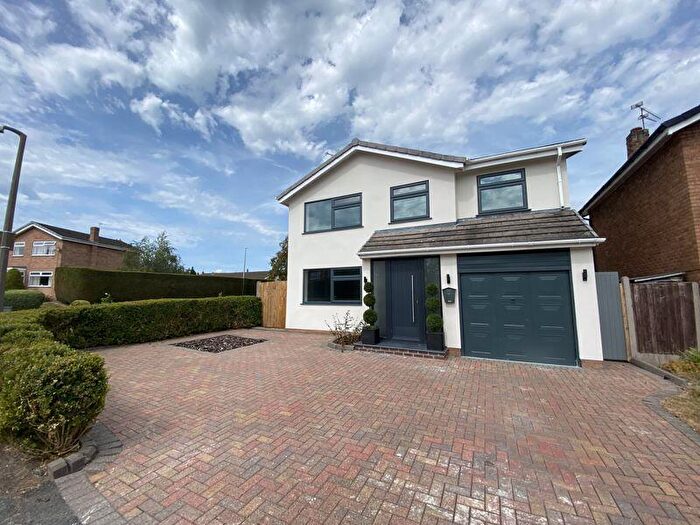 4 Bedroom Detached House For Sale In Oak Tree Close, Barnton, CW8