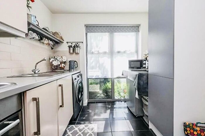 4 Bedroom Terraced House To Rent In Keepers Gate, Birmingham, B37