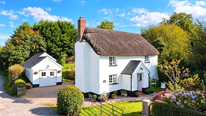 4 Bedroom Detached House For Sale In High Bickington, Umberleigh, Devon, EX37