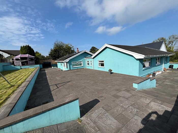 6 Bedroom Detached Bungalow For Sale In Heol Y Maerdy, Ffairfach, Llandeilo, Carmarthenshire., SA19