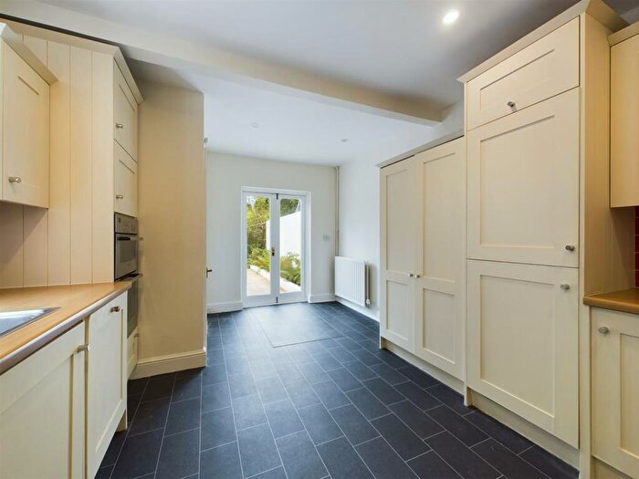 5 Bedroom House To Rent In Palewell Park, London, SW14