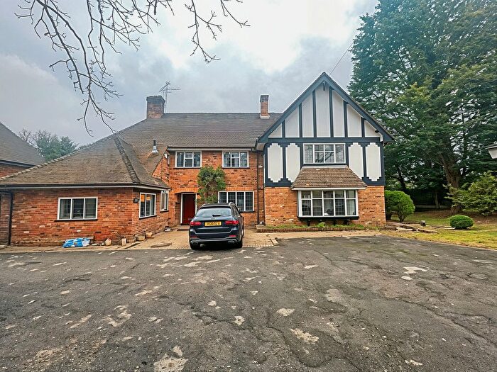 5 Bedroom Detached House To Rent In Dukes Wood Drive, Gerrards Cross, SL9