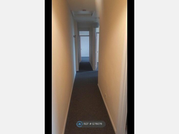 2 Bedroom Flat To Rent In Christine Court 44 Wennington Rd, Rainham Essex RM13