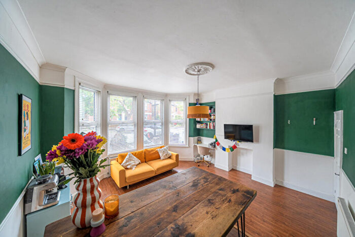 Apartment For Sale In Culverley Road, London, SE6