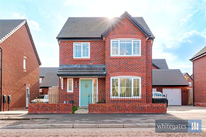 4 Bedroom Detached House For Sale In Dacre Avenue, Halewood, Liverpool, Merseyside, L26