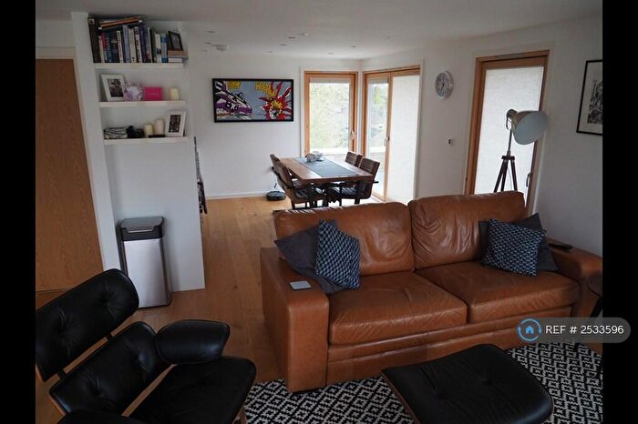 2 Bedroom Penthouse To Rent In New Street, Cambridge, CB1