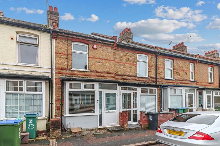 3 Bedroom Terraced House For Sale In Pretoria Road, Watford, WD18