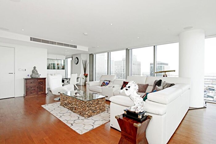 3 Bedroom Apartment To Rent In Landmark East Tower, Marsh Wall, E14