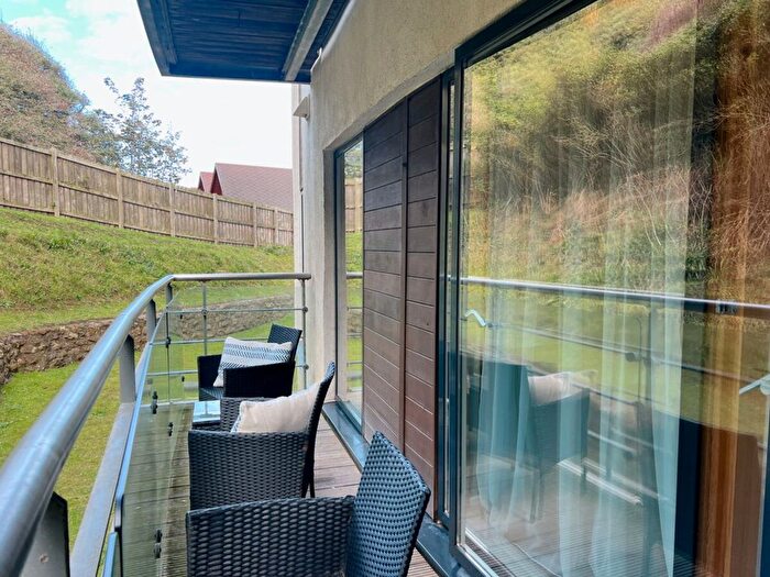 2 Bedroom Flat To Rent In Peasholm Gap, Lockton House Peasholm Gap, YO12